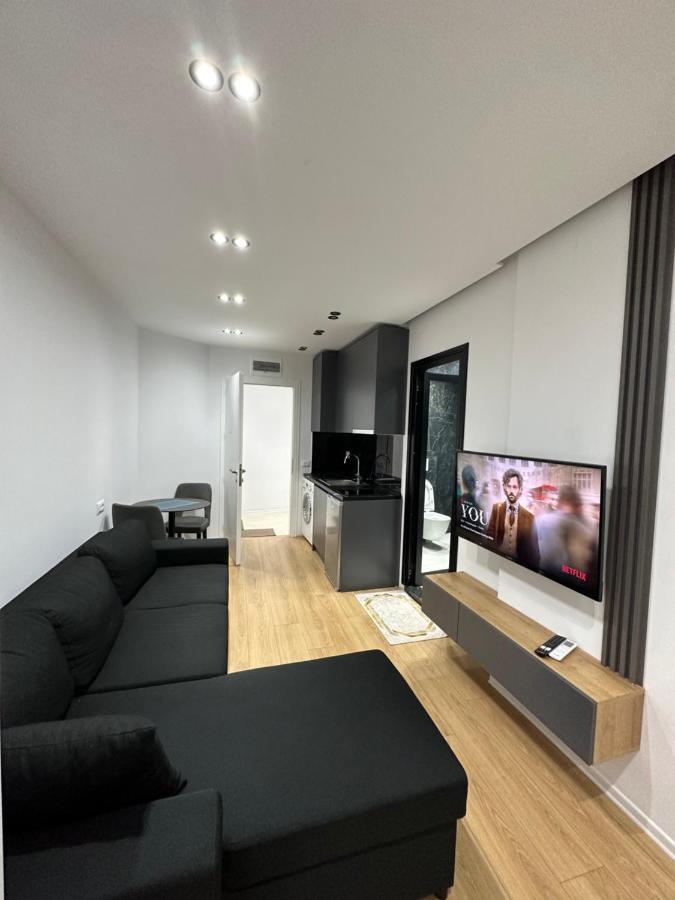 Cozystayapartments By Flow Tirana Bagian luar foto